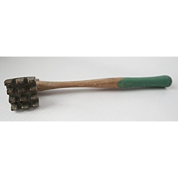 Vintage Meat Tenderizer with Wood Green Handle Primitive Kitchenware - Picture 4 of 7